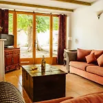 Hotell Chateau Camp Del Saltre With Communal Swimming Pool *