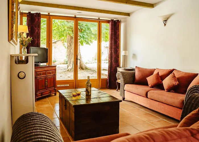 Hotel Chateau Camp Del Saltre With Communal Swimming Pool *