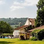 Chateau Camp Del Saltre With Communal Swimming Pool Hotel Prayssac