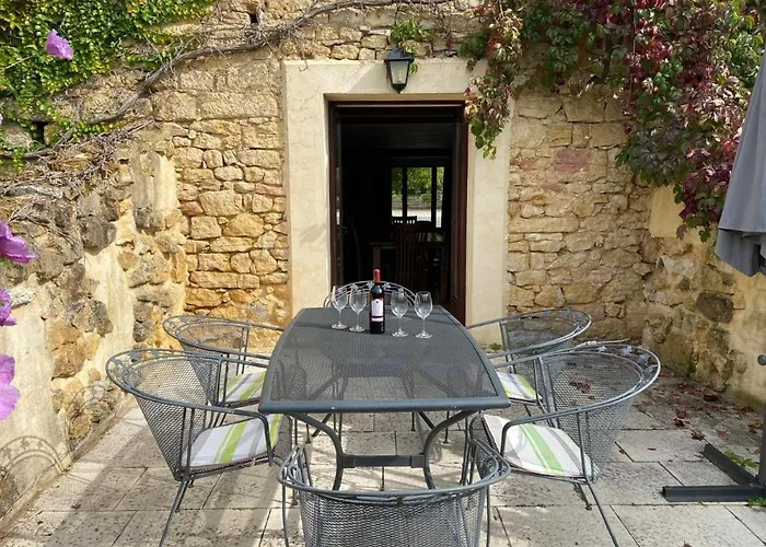 Hotel Chateau Camp Del Saltre With Communal Swimming Pool *